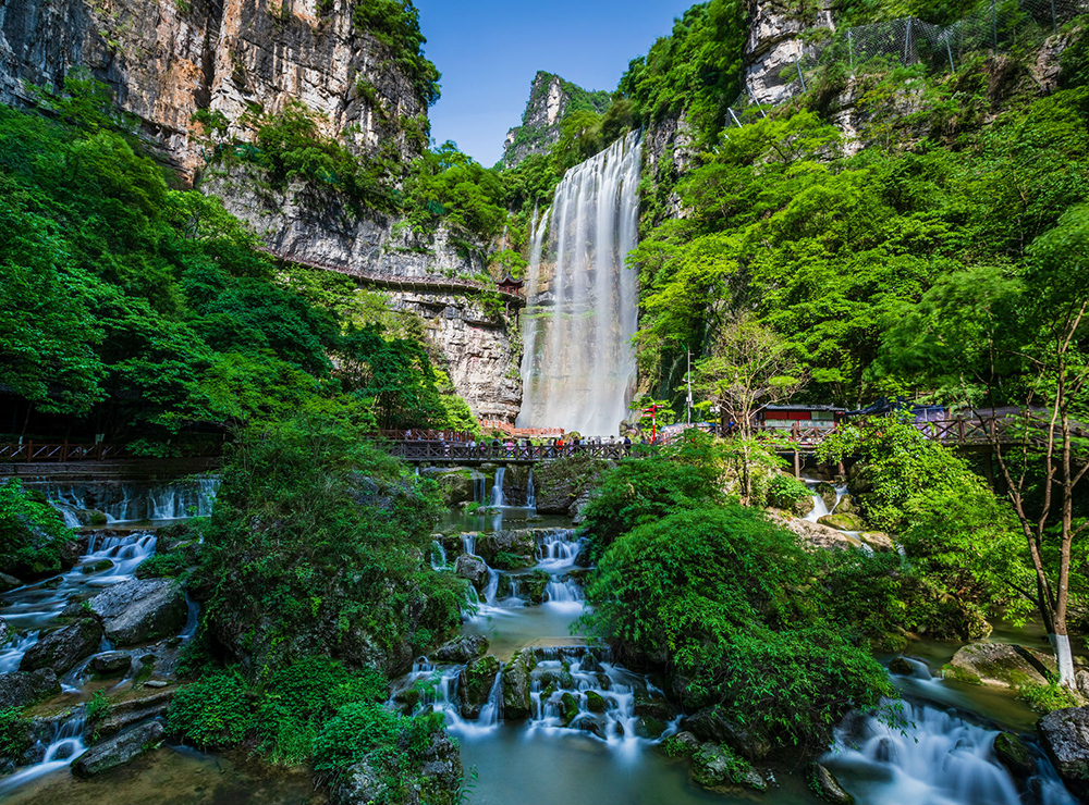 三峡大瀑布旅游区:秀美的峡谷地貌特征